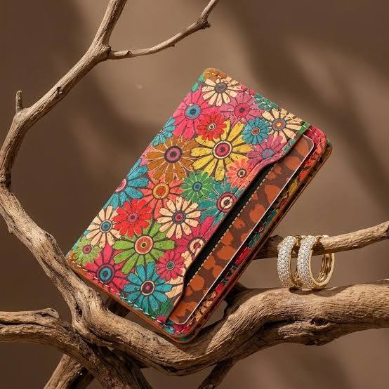 V10 Magnetic Card Holder - Floral Cork